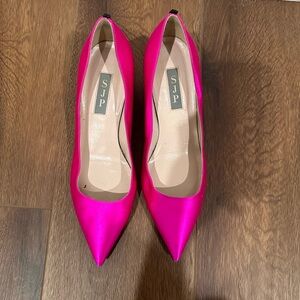Pink Sarah Jessica Parker heels size 6